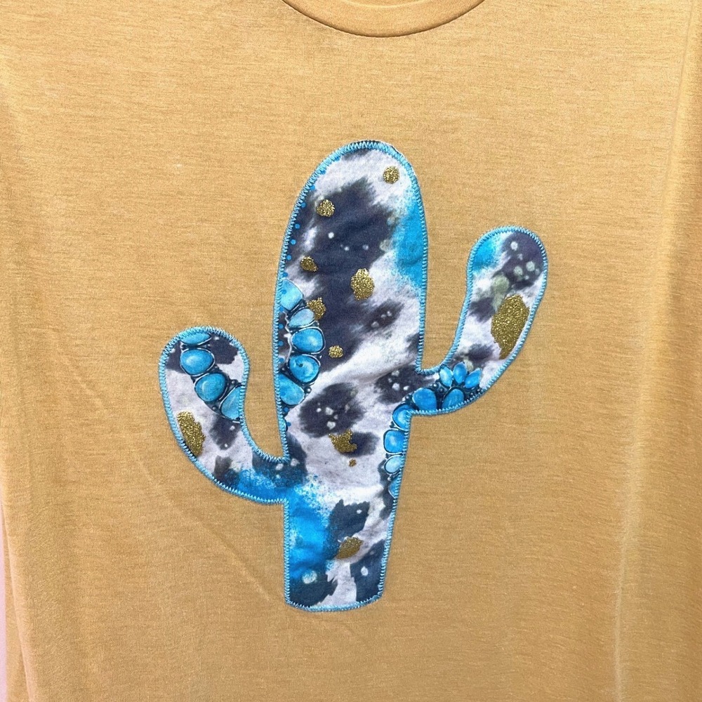Wanderer by Southern Grace Mustard Yellow Cactus T-Shirt Western Cowgirl Boho M - Picture 6 of 9